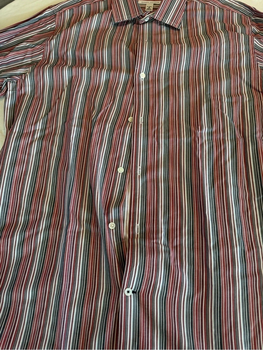 Banana Republic Striped Button Down in Red & White Size Medium